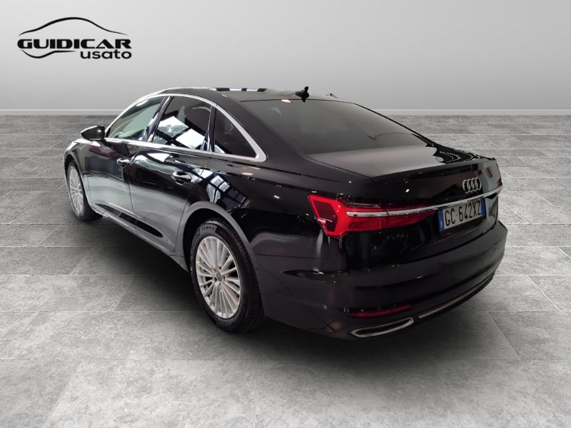 GuidiCar - AUDI A6 5ª serie 2019 A6 40 2.0 tdi mhev Business Sport s-tronic Usato