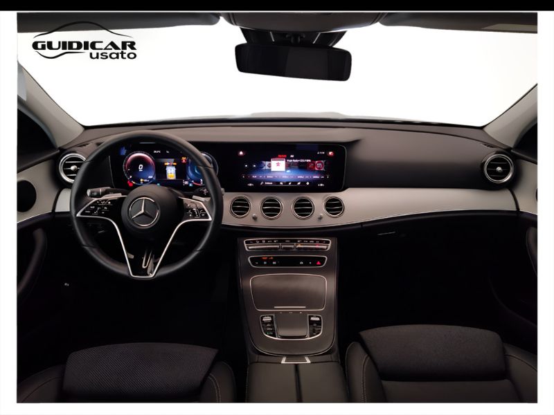 GuidiCar - Mercedes Classe E - W213 Berlina 2023 E 200 d Business Sport auto my20 Usato