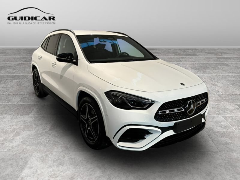 GuidiCar - MERCEDES BENZ NUOVA GLA 1 GLA 180  d Automatic Nuovo