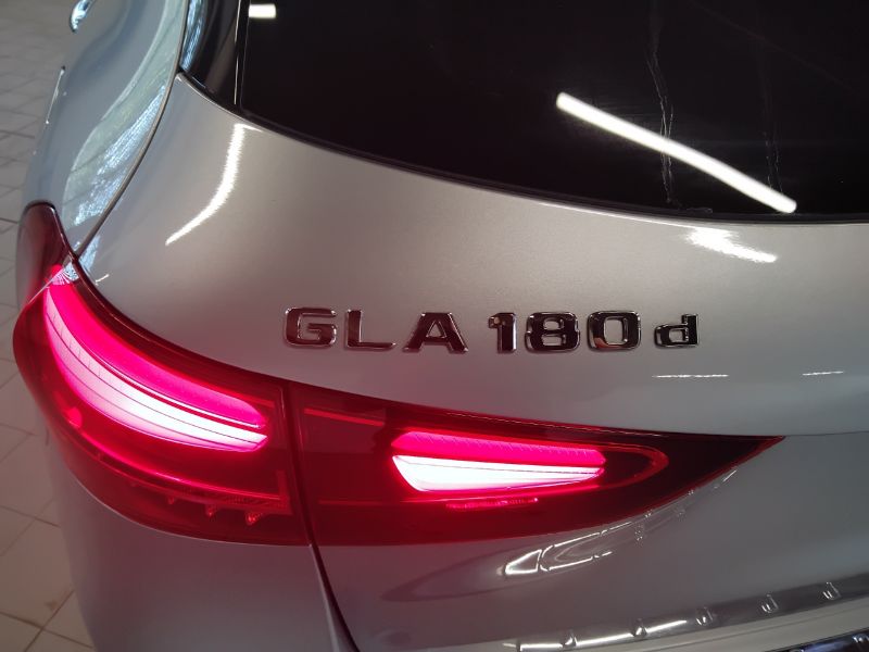 GuidiCar - MERCEDES BENZ NUOVA GLA 1 GLA 180  d Automatic Nuovo