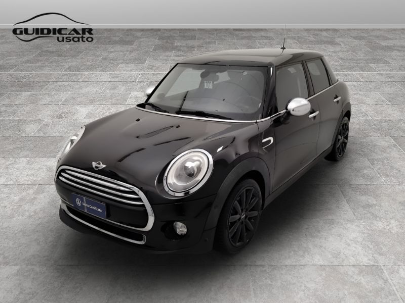 GuidiCar - MINI Mini 5 porte  (F55) 2015 Mini 1.5 Cooper D 5p Usato