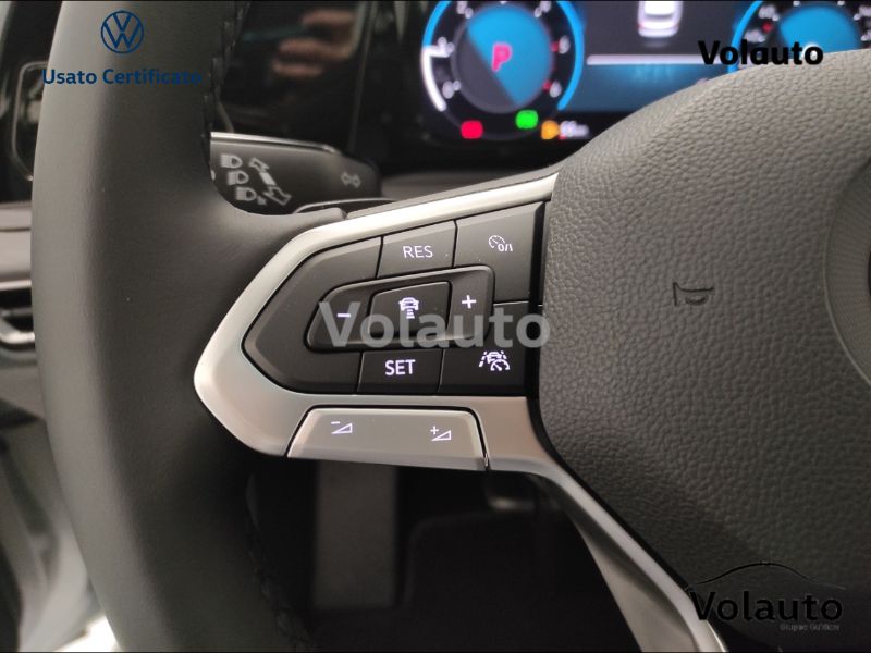 GuidiCar - VOLKSWAGEN Golf VIII 2020 Variant 2021 Golf Variant 2.0 tdi scr Style 115cv dsg Aziendale