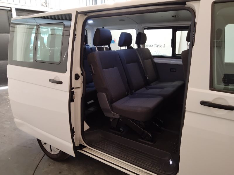 GuidiCar - VOLKSWAGEN T6.1 Transporter 30 2021 T6.1 Transporter 30 2.0 tdi 150cv kombi p.c. Usato