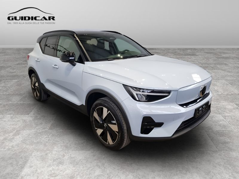 GuidiCar - VOLVO XC40 1 XC40 single motor extend.range Core rwd Nuovo