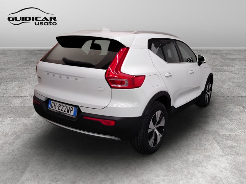 GuidiCar - VOLVO XC40 2022 XC40 1.5 T5 plug-in-hybrid Inscription Expression auto my21 Usato